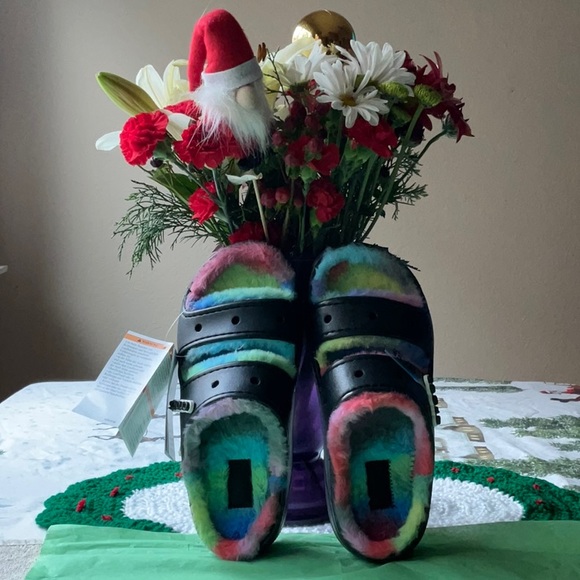 🌈 CROCS CLASSIC COZZZY SPRAY DYE SANDALS 🌈 NWT 🌈 - Picture 4 of 16